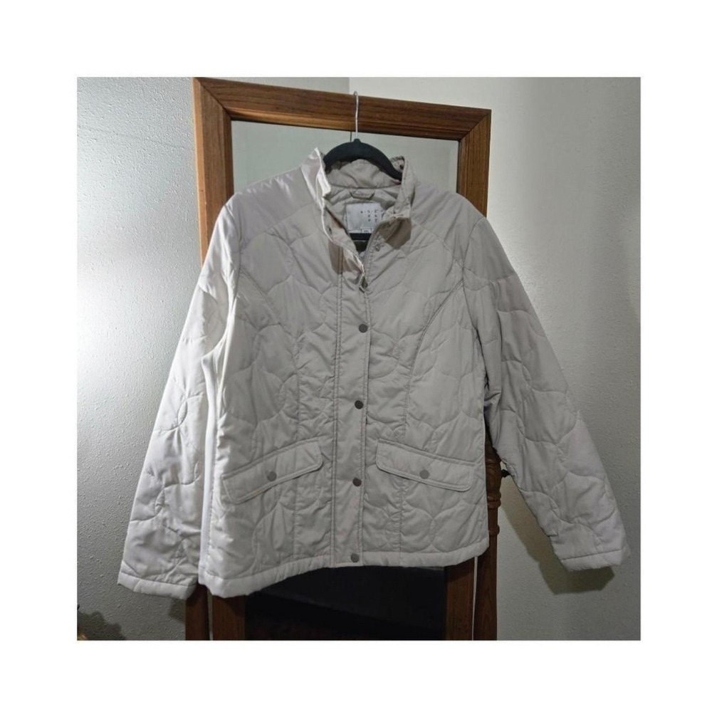 new day light puffer jacket, size xxl 🤍